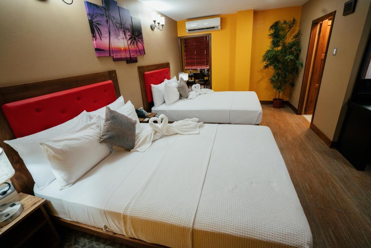 Runway Hotel Piarco Экстерьер фото